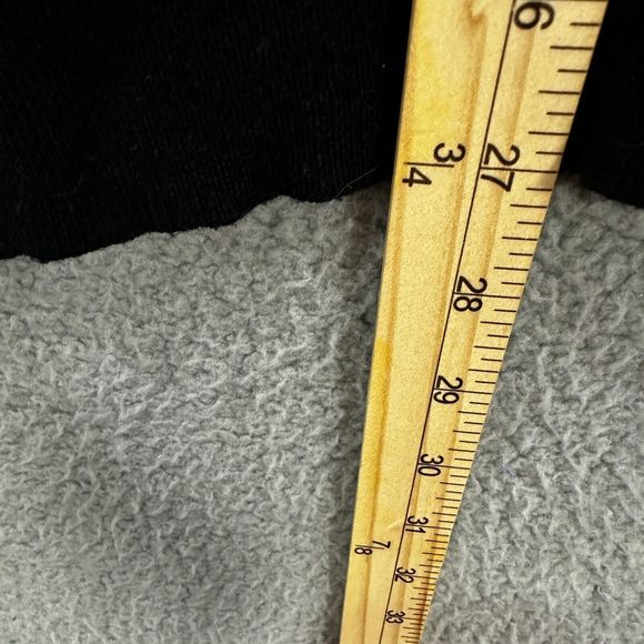 Thomas Parker mens sweater Medium black gray striped wool blend pullover preppy - Picture 3 of 6